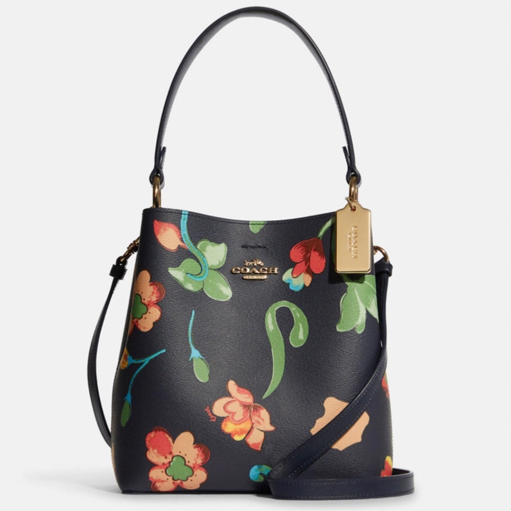 Coach Beautiful BRAND New Small Town Bucket Bag With Dreamy Land Floral Print